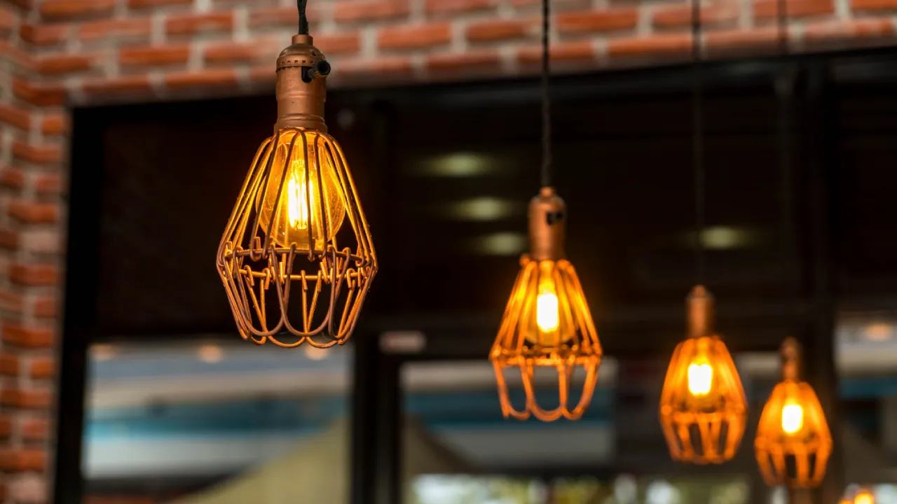 how-to-choose-the-perfect-pendant-lights-for-your-kitchen